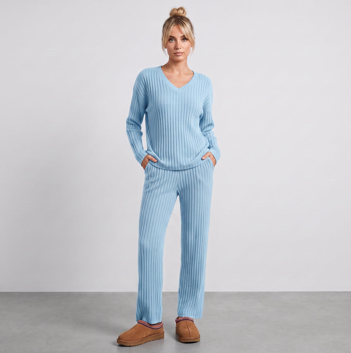 Fien | Dames loungeset met V-hals